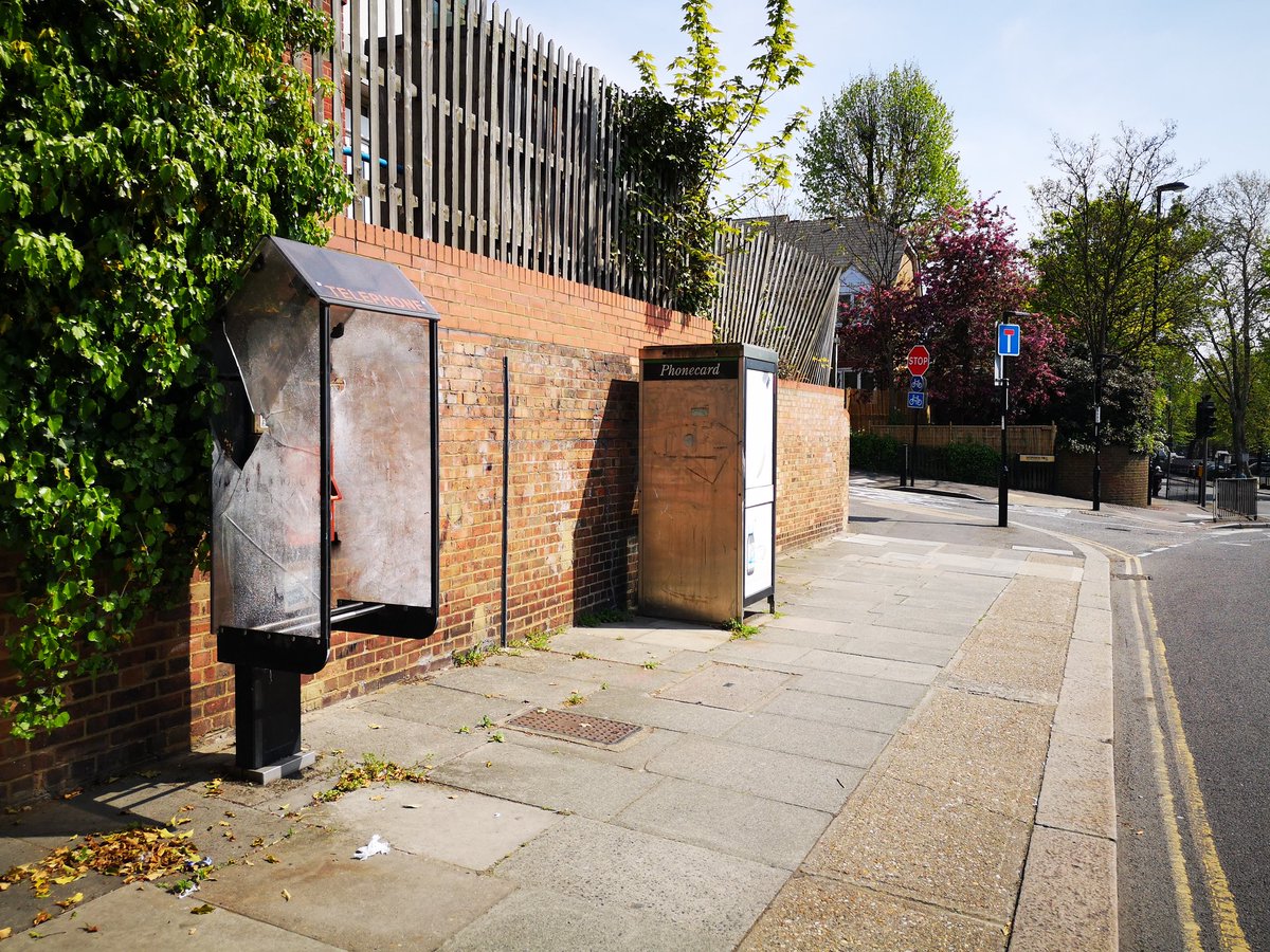 redphoneboxinfo's tweet photo. Last weekend, found these 2 survivors in #Lewisham, old #Interphone kiosk and hooded units #telephonebox https://t.co/OmoXoUTvIY