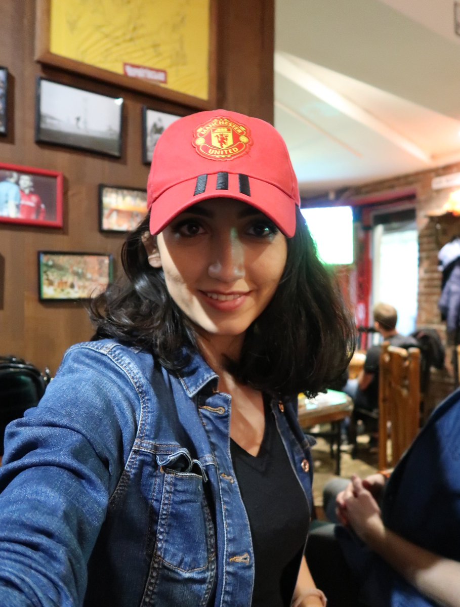 JulesRed5's tweet photo. Watching the #MUNCHE game from  the Cantona Pub in #Lviv. 
Part of the #MUFC_FAMILY even when I #travel.
We need this victory to start dreaming about #UCL
#mufc #GGMU https://t.co/iqm9nmZHLS