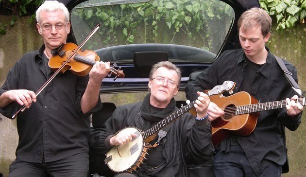 HyldaSims's tweet photo. May 24th: music from Rattle on the Stovepipe; poetry from Chris Hardy, Kate Foley &amp; Nancy Mattson. 8pm. £8/£6 at the Poetry Cafe, 22 Betterton Street, Covent Garden, London https://t.co/NlXGAwJ56d https://t.co/qzLqOgtO3n
