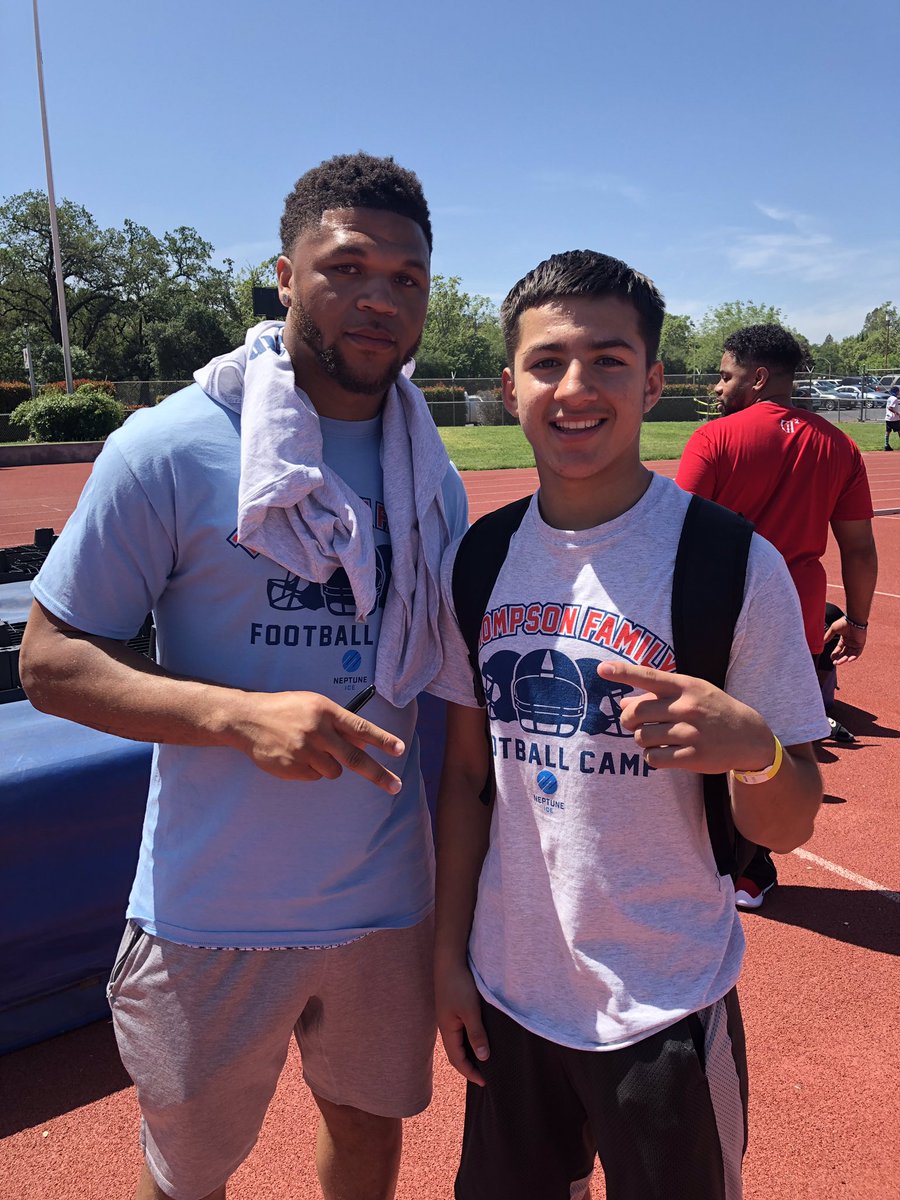 benavides2024's tweet photo. #Devontaebooker #thompsonfamily #DenverBroncos https://t.co/Lh3Ig1fYOo