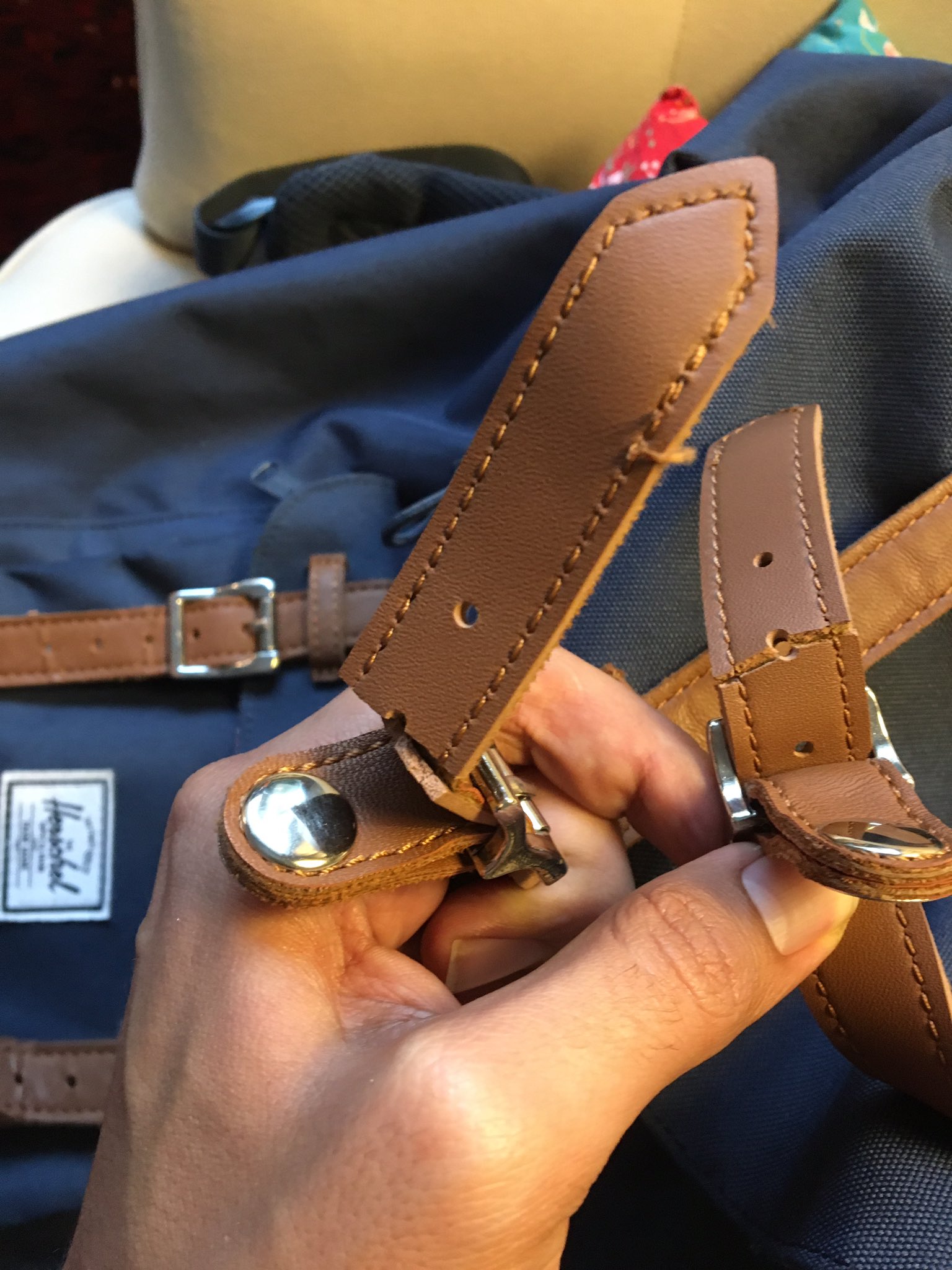 Herschel leather strap peeling shop