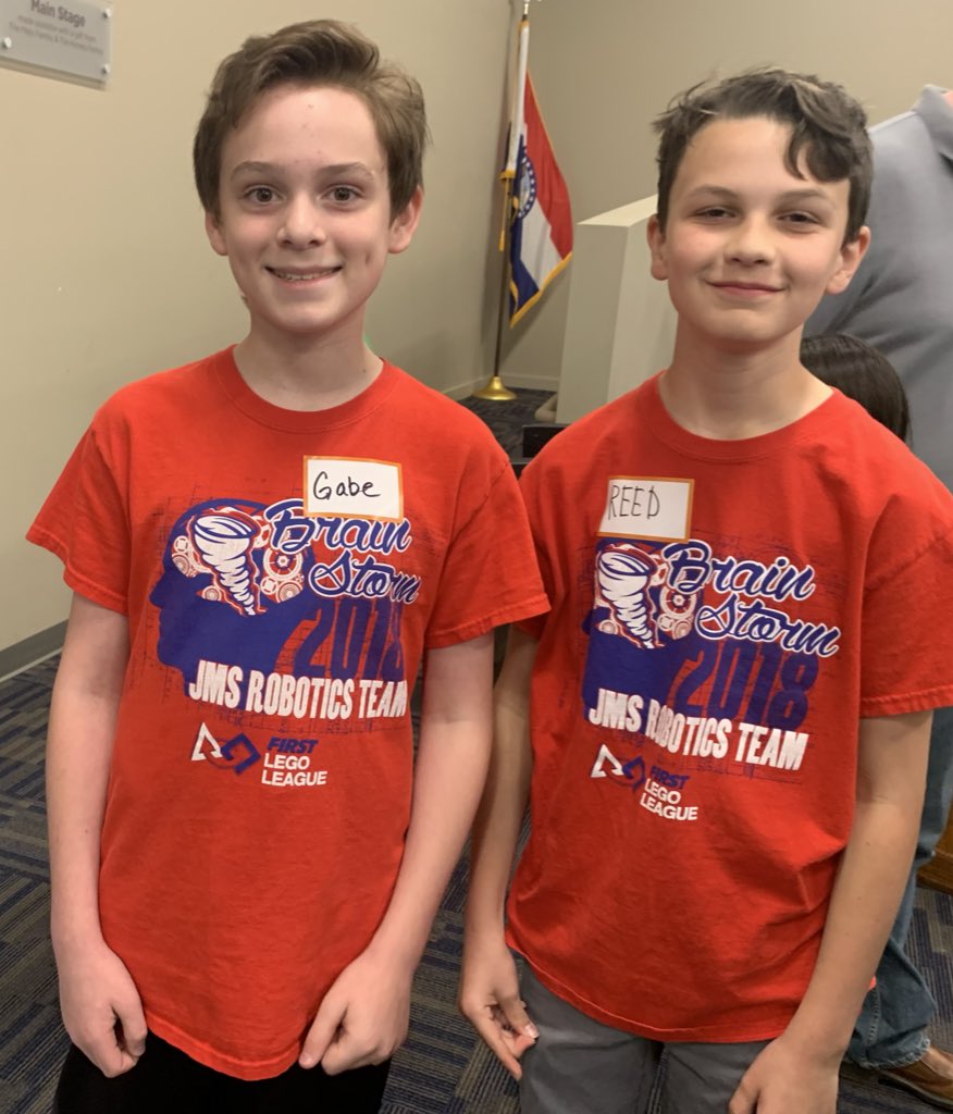 JulieANichols's tweet image. There were several teams representing @jmscyclones Sat at the @CpsstemAlliance #SumoBot Event. @MattVillasana #CPSBest