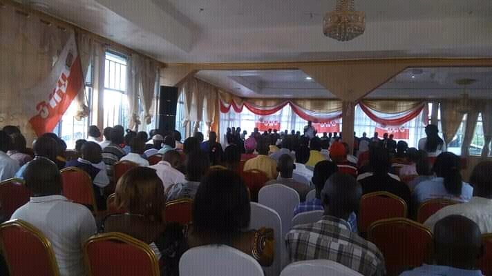 MoiseMirevo1's tweet photo. L'UNC ds la démonstration de sa force au Nord-Kivu.Félicitations au n°1 @rodkisando pr son engagement @VitalKamerhe1 https://t.co/vdkR3BzLny