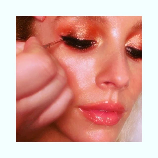 PTaylorMakeup's tweet image. Winging it ..
sarafjohansen :
:
#makeupbyphoebe #phoebetaylormakeup #makeupinmotion #makeupartist #londonmakeupartist #makeuptutorials #makeuphacks #wingedliner #eyeliner #makeupvideos