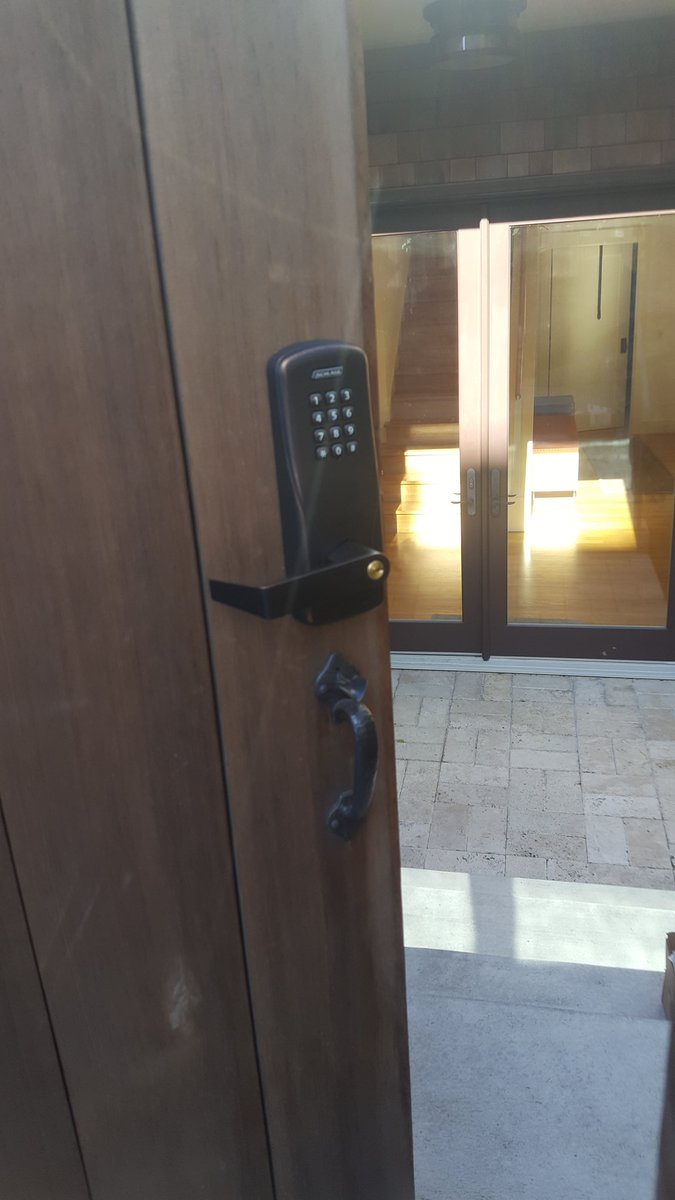 dslocksmithsf's tweet photo. Ds locksmith SF (415)6565417

Fresh installation lock &amp; strike electric.

#locksmith #sanfrancisco #installation #oakland #paloalto #sanrefael #marincaunty #accesscontrol #intercom #locks #doors #accesscontl #commercial https://t.co/JO4yJQdpQo