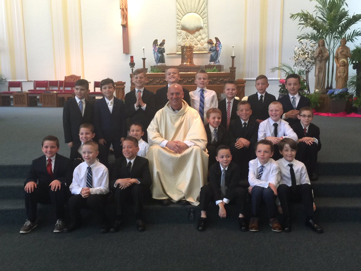 GSCSRams's tweet photo. Congratulations to our First Communicants!  #gsramfam https://t.co/fTyDR8f1Bf