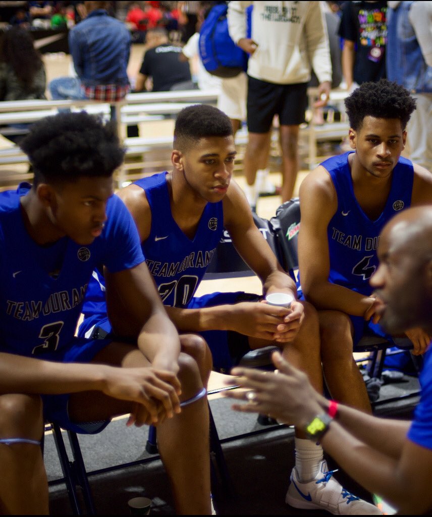 35Ventures's tweet image. .@teamdurantaau taking on @NikeEYB in ATL this weekend 🔥 #TeamDurant #MoveAsOne #NikeEYBL #2019EYBL