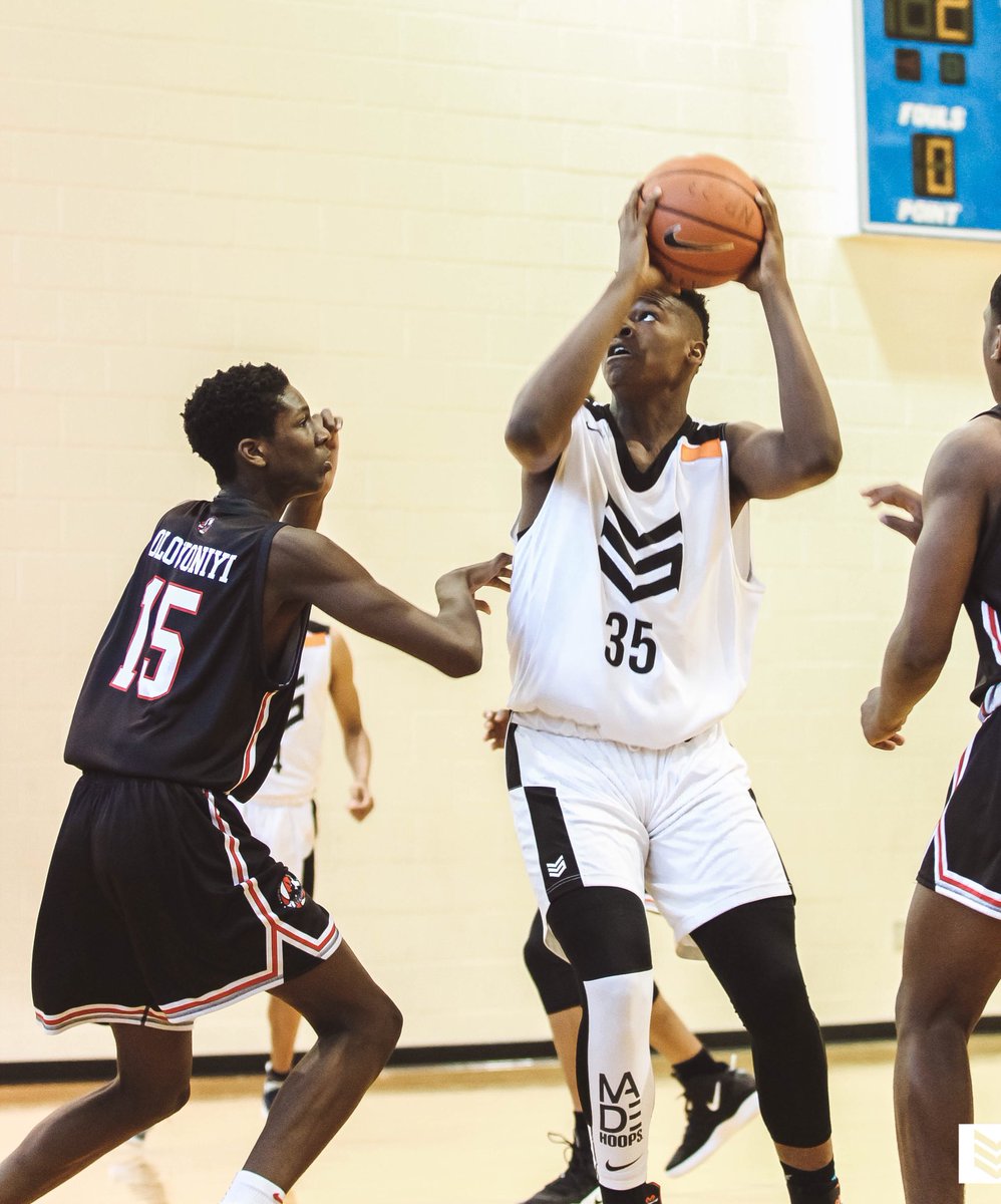 35Ventures's tweet image. .@teamdurantaau taking on @NikeEYB in ATL this weekend 🔥 #TeamDurant #MoveAsOne #NikeEYBL #2019EYBL