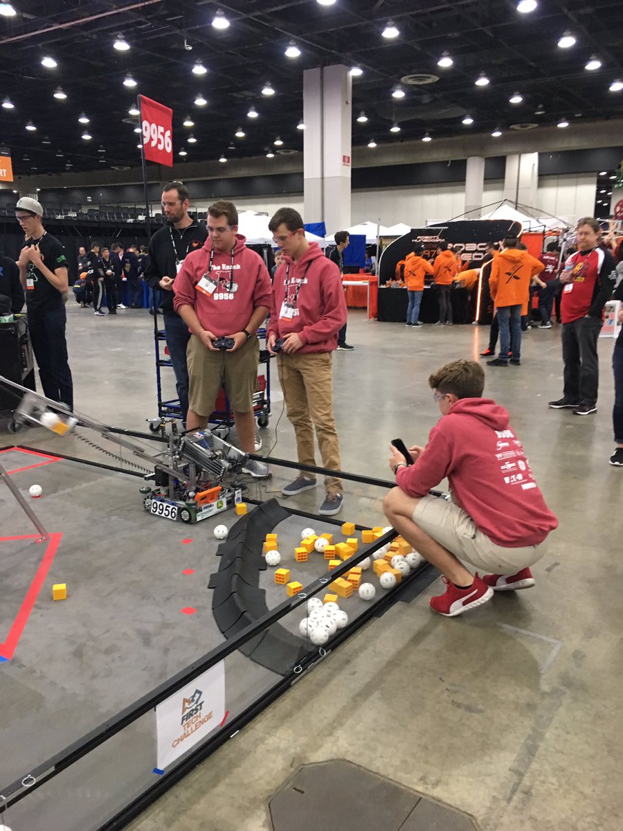 We are super proud to announce that we won the Collins Aerospace Innovate Award at Detroit FIRST Championship! Honored to be recognized among all the amazing teams from all over the World! Thank you to volunteers, judges, our sponsors and <a href="/CollinsAero/">Collins Aerospace</a>! <a href="/FIRSTweets/">FIRST</a> <a href="/WisconsinFTC/">WI FTC</a>