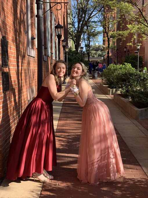 2 pic. i had the honor of going to prom woth my best friends and i hope that the beauty that all of my