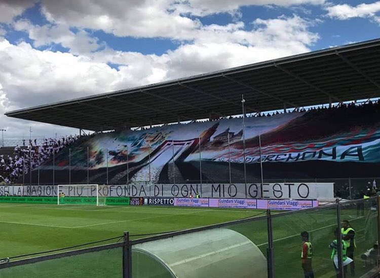 Guerne's tweet photo. Come sei bella @USCremonese #CREFOG https://t.co/KtACgWTkb6