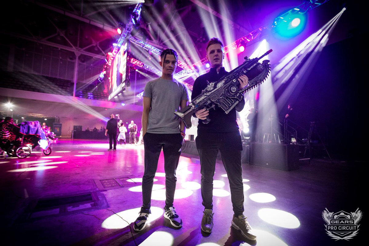 GearsofWar's tweet photo. Ash and Incisve teamed up together in Era Eternity.

Walk It Out met online in a Gears Esports 2K event.

Two friendships. One better one. Get in here for the #GearsBoston 2v2 Finals sponsored by @XboxGamePass!  ⬇️
https://t.co/ZexhH51sUv https://t.co/vWbBUc7Fk3