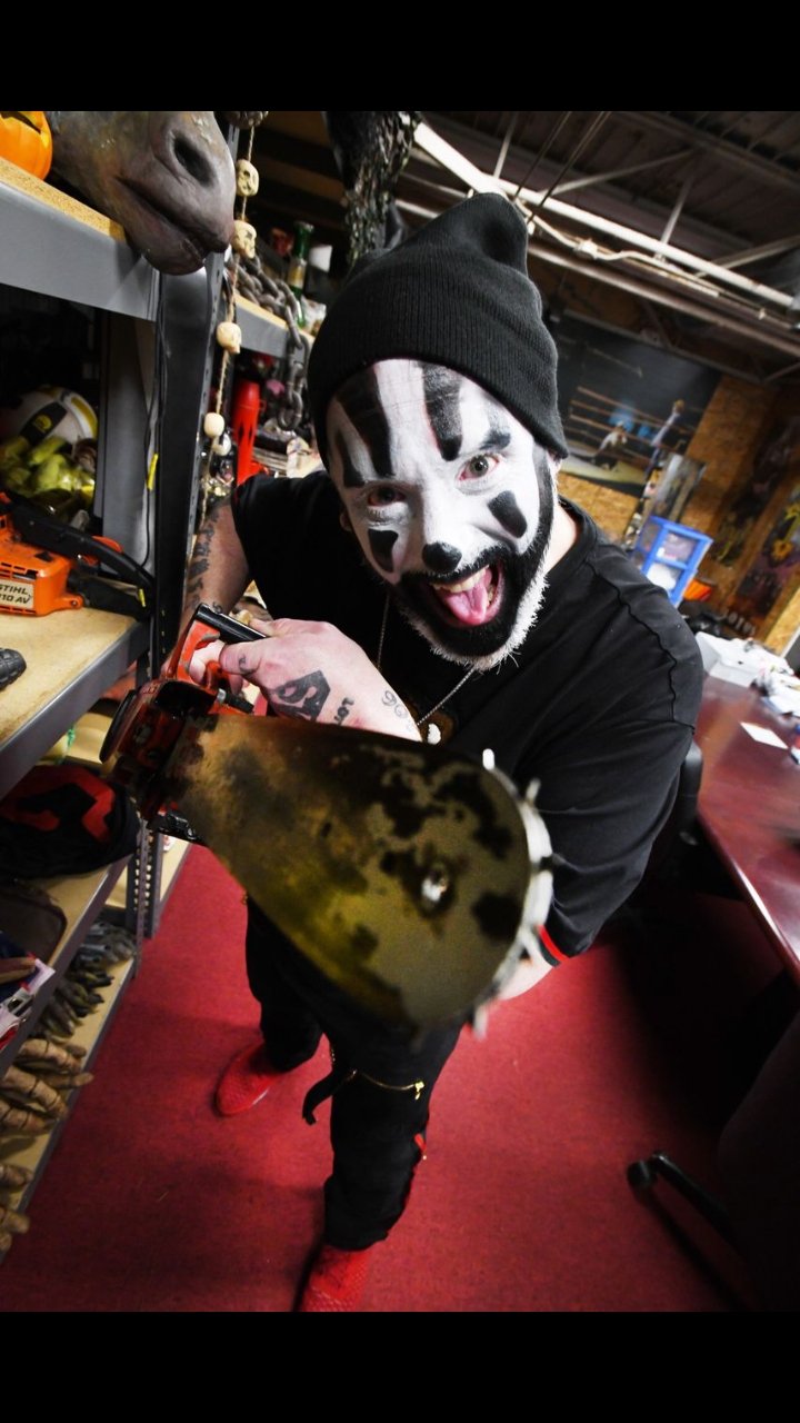 Happy 47th birthday to the fucking legend, Violent J 