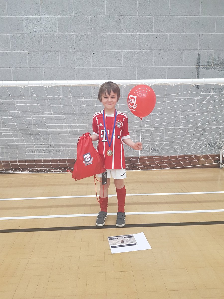 randdcoaching's tweet photo. Party number 5 this weekend.....

Happy birthday to Sam who had a football party this afternoon! We hope that the birthday boy had a great time with his friends.

For more information about our sports and dance parties check out the website
#rdcoaching

https://t.co/Jz5nB4HwfZ https://t.co/FuMxq6hEwq