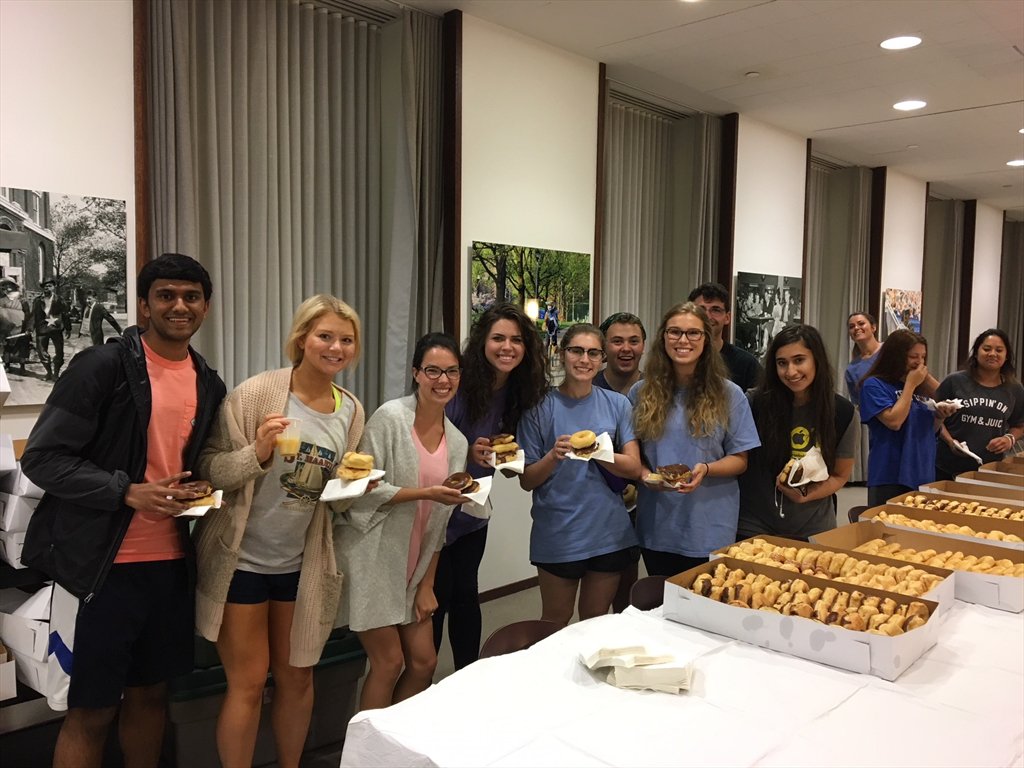 Take a break from studying and join us at Finals Treats tonight in the Alumni Gallery at Willy T for free snacks and coffee. All students are welcome- Event starts at 9PM! Hope to see you there!

#STAT #WeAreUK #FinalsTreats