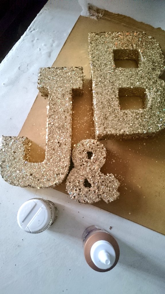 Storm in a Teacup tweet media