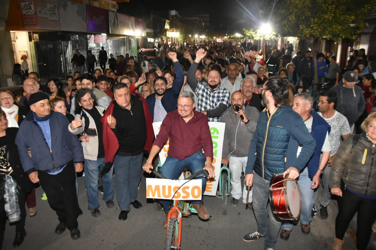 MatiChamo's tweet photo. Gran triunfo de @gabrieljmusso y el @pscordoba en #Cosquin.✊🌹‼️
#ProyectoCosquin De abajo para arriba, construyendo a mano y sin permiso.. #MuchoPorHacer https://t.co/bMJv4t1bC3