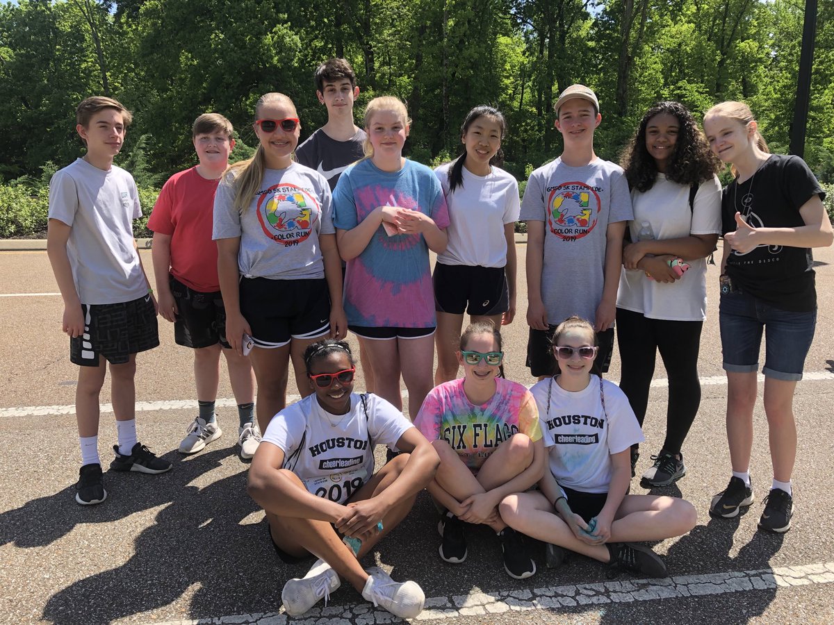 These 8th grade Raiders were proud to volunteer at the <a href="/gmsdk12/">Germantown MSD</a> Color Run today!