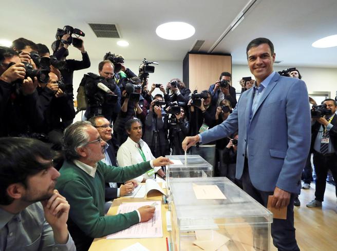 La Spagna premia i socialisti ma non c’è maggioranza.  La destra di Vox ferma al 10%  L... csera.it/2f178698Iy