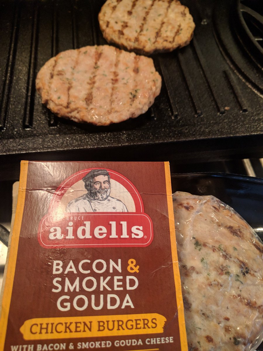 FoxTicious's tweet photo. Big shout out to the homie @gusbromski for his secret line of chicken products. They are delicious.
#BeardedChefs of #America https://t.co/5seM7Zynrg