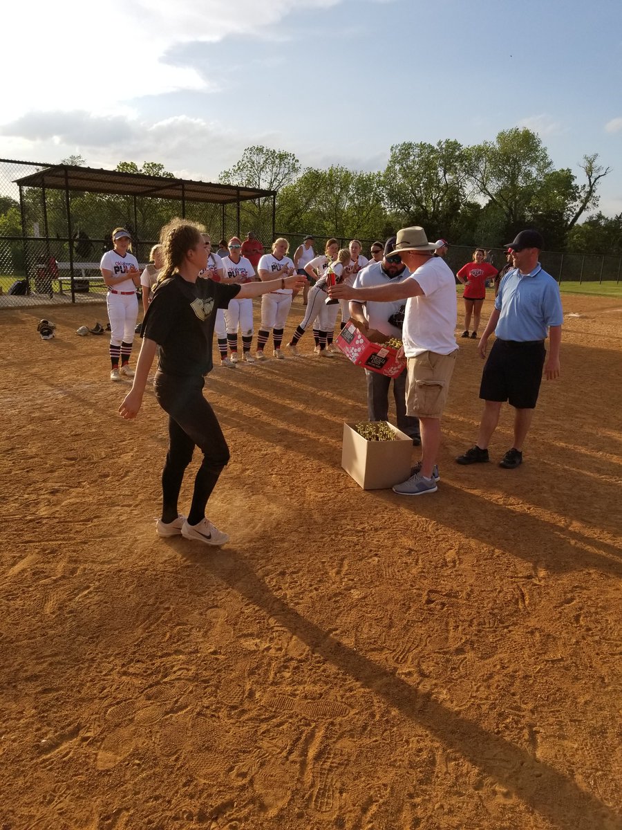 2nd place in first tournament of the year and a big 2 run triple by Kenzie King