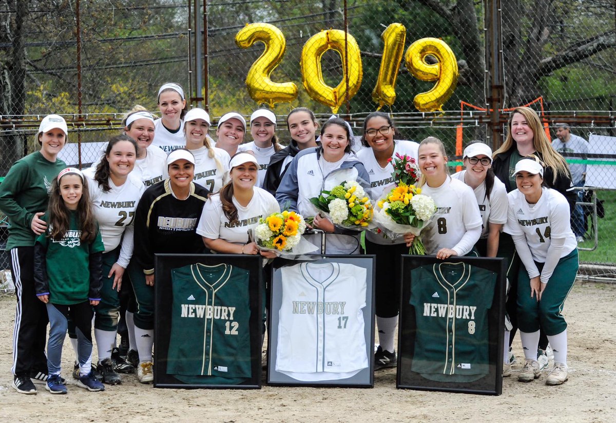 WelcomeToShaws's tweet photo. A Mitchell girl said “at least we still have a school” but at least I still have my girls, and WE’RE GOING TO PLAYOFFS #BeatBecker https://t.co/5yEphcJzmu
