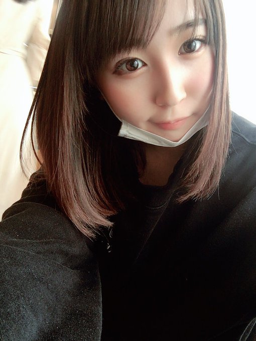 Twitterエロ垢の自撮りエロ画像1