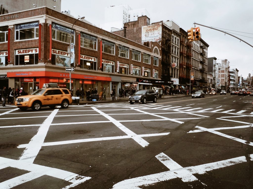 allthereaugust's tweet photo. || Split In #nyc || https://t.co/olnvBDlkB1 https://t.co/oJBChRv13C