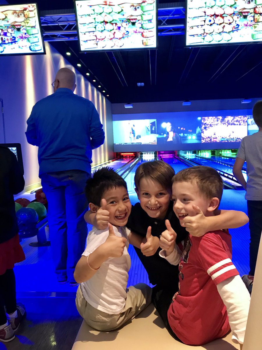 MrRootArt's tweet photo. Was a complete riot of a time at Main Event with @GroveAve220 students and the #Groveguys this afternoon! Who knew this place even existed?!?!? (the kiddos had all been there for many a bday party so showed us the ropes... : ) https://t.co/p9qaAxOiAo