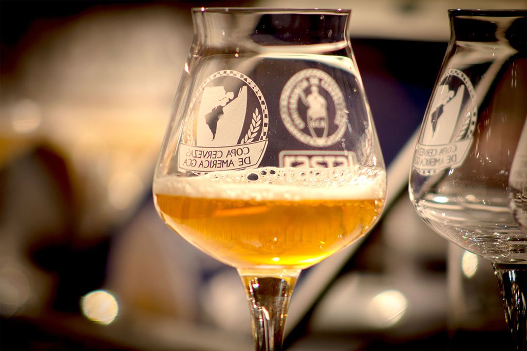 Estão abertas as inscrições para a #CopaCervezasdeAmérica: revistabeerart.com/eventos/copa-c…