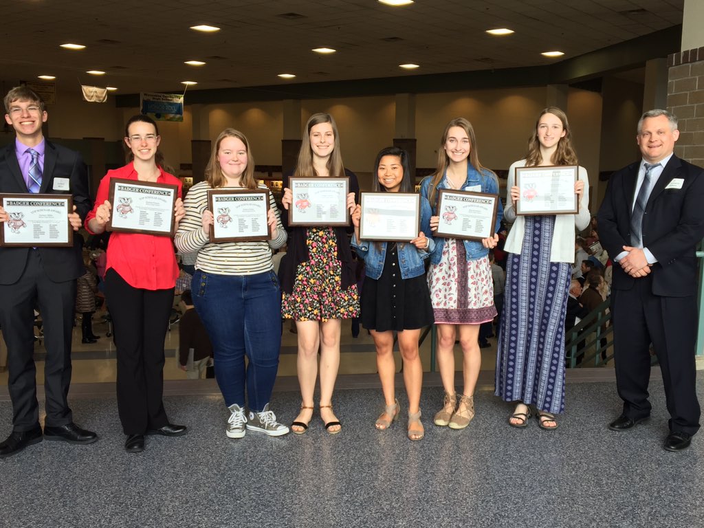 SuperinTIMdent's tweet photo. Congratulations to the @MiltonPrincipal @SchDistofMilton 2019 MHS Badger Conference Top Scholars...#achievement #MiltonInnovation! https://t.co/y2WMPqDdij