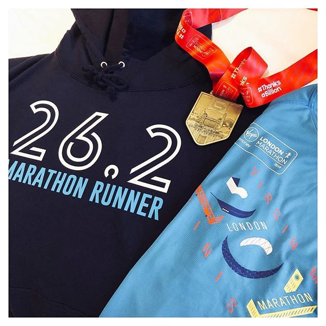 LONDON DONE! 🙌🏻🙌🏻
It wasn’t the time I wanted (5.15) but you know what...who cares, I RAN A BLOODY MARATHON!! 🙌🏻🙌🏻 Finish lines, not finish times! An amazing day all around, will write more about it when I’m feeling more human, but until then... FOOD! Th… bit.ly/2XUc4W6