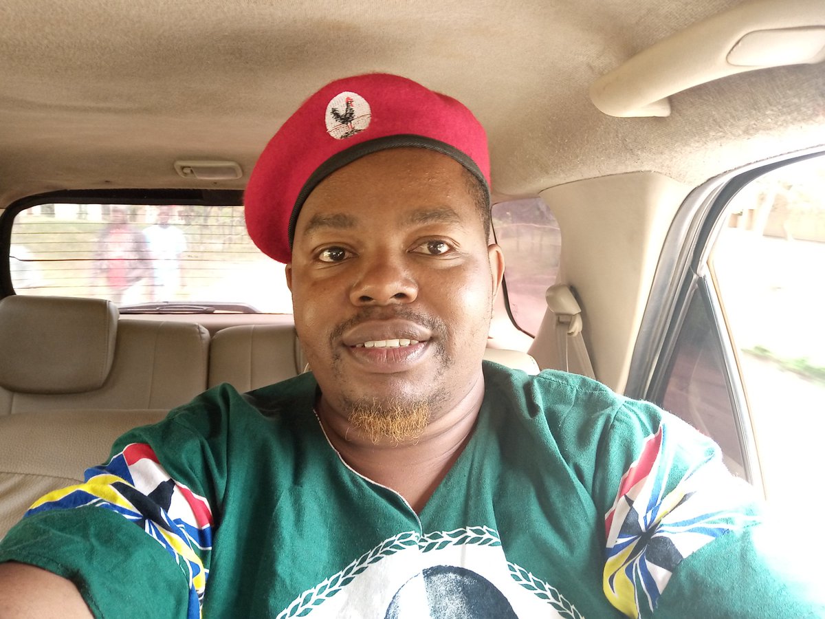 YongoWaYongo's tweet photo. Earlier in the day... #ChaufferDriven #ChakweraBoma https://t.co/MQT4si3ZHy