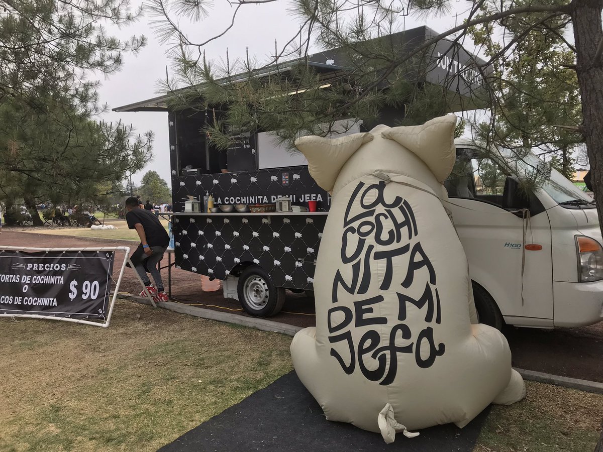 #Zonadefoodtrucks aquí en el #tierrabeat #CDMX