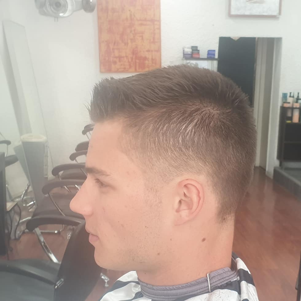 Abbas Chahrour Wahlclippers Andisclippers Zauberbergderfriseur Zauberberghairstylist Barberdaily Barbersforlife Scissors Leadercam Berlin Eisenacherstr12 Schoneberg Regenbogenkietz T Co Kxd7ajjeos