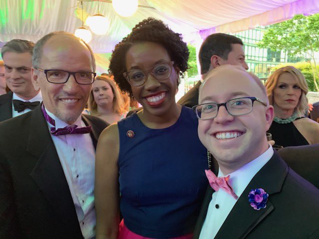 JasonRRae's tweet photo. Had a wonderful time at some of the #WHCD19 events this past weekend in DC. Loved running into @TheDemocrats Chair @TomPerez and getting to meet Congresswoman @LaurenUnderwood. https://t.co/UynovWuYCV