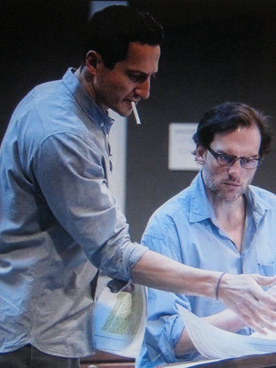 Elina21458891's tweet photo. #SashaRoiz🌟#LisaDatz🌟#SilasWeirMitchell🌟on rehearsal "Three Days of Rain" at Portland Center Staga ❤️🌹☀️ https://t.co/Yi77ImAek9