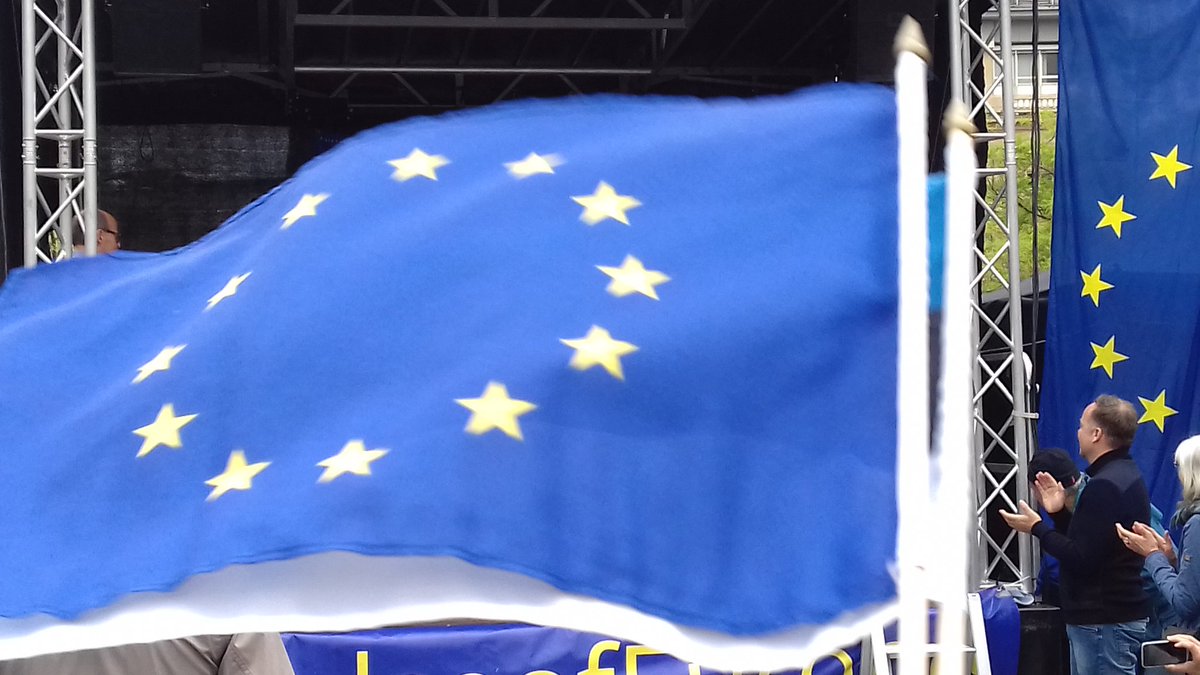 ErichRuhlBady's tweet photo. #Peace
#Europawahl
Oberursel
18. Mai
Musikschule
Karl Jenkins
The Armed Man
Denkt daran, wie zerbrechlich der Frieden ist.
#HowFragileWeAre
#HopeIsBack
#diem25
#deineuropa
#PulseofEurope
#runterVomSofa
Frieden ist nicht alles, aber ohne Frieden ist alles nichts. https://t.co/Ook8vFMOFC