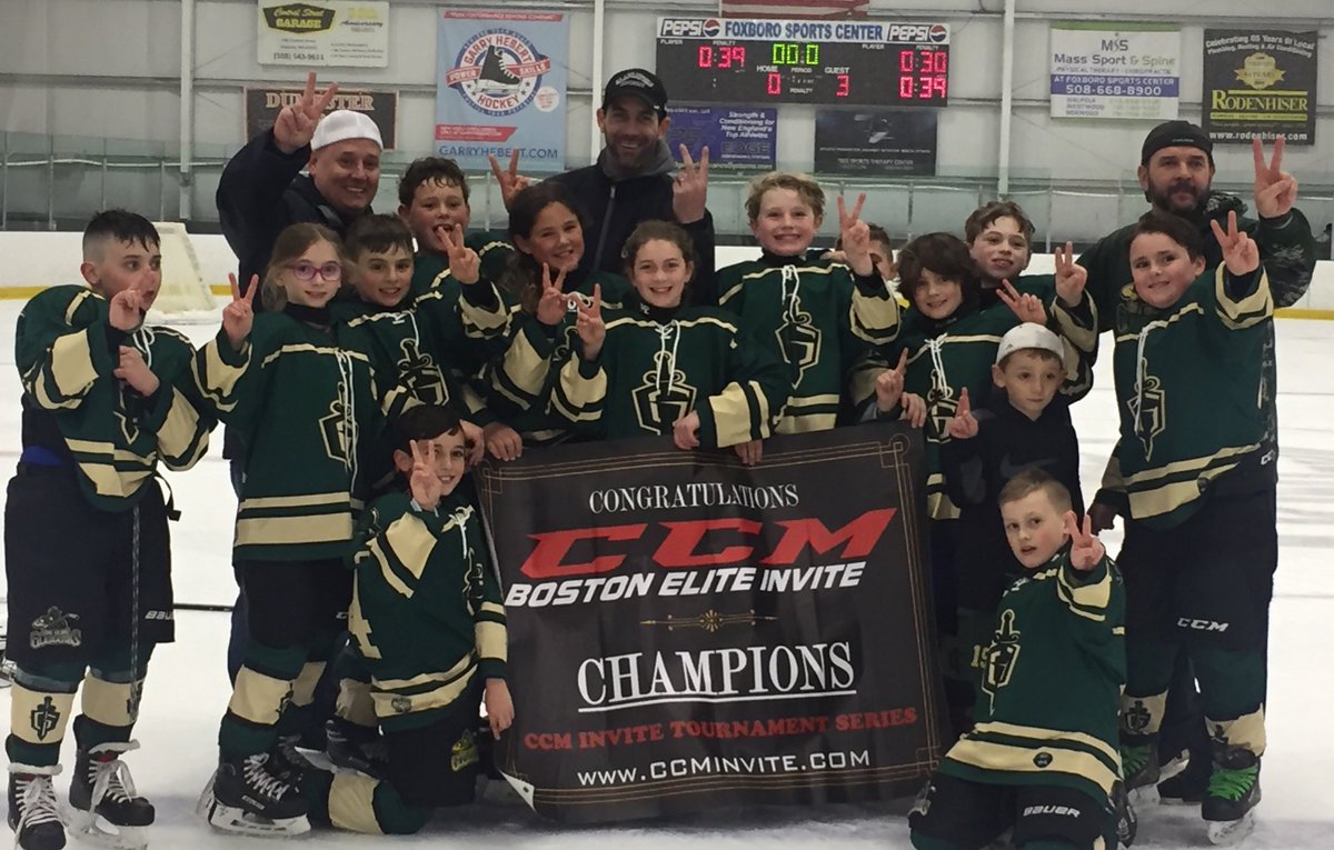 LiGladiators's tweet photo. @LiGladiators 09' AAA repeat as @CCMInviteSeries Champions with a 3-0 win over @CJRHockey. Great team game all weekend. The boys and girls brought it every shift in the final to finish off the weekend undefeated 7-0! https://t.co/xDm2yHUEx2
