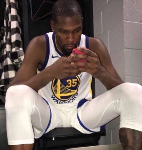 Nbamaster1231's tweet photo. @BR_NBA Kd is amazing https://t.co/LR9BRKhp36
