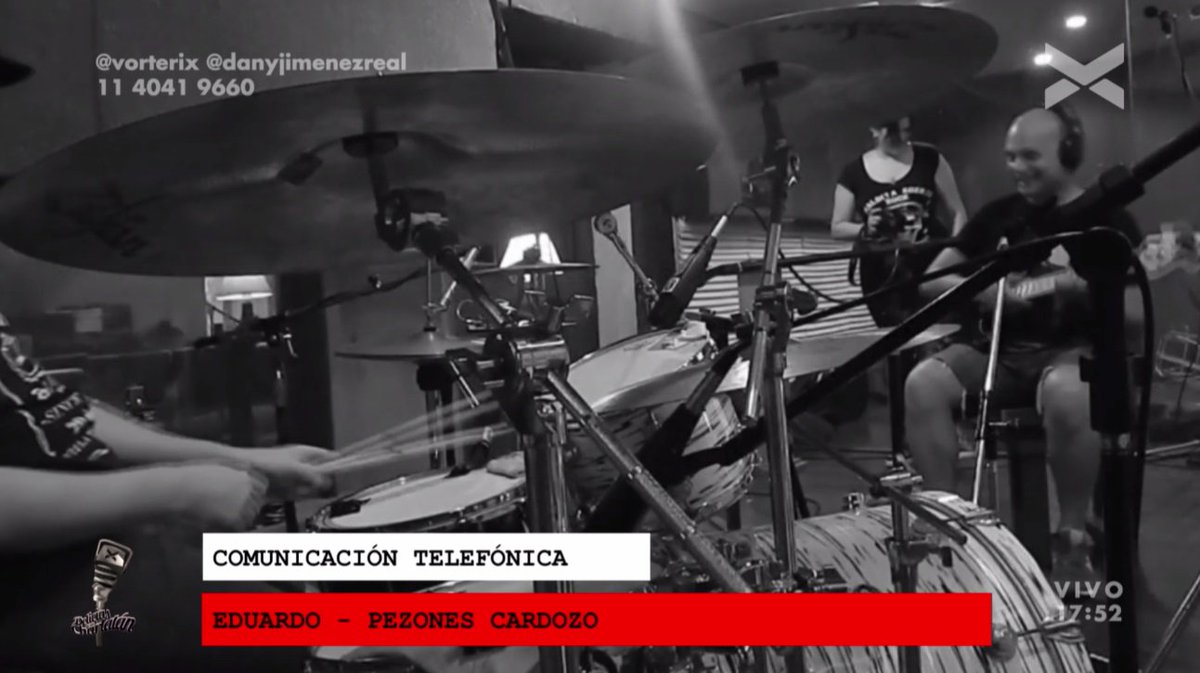 "Estamos evolucionando mucho, el cambio de integrantes te lleva a eso. Es un momento bárbaro de la banda, suena muy compacta, muy bien… ", Eduardo, voz de <a href="/PezonesCardozo/">Pezones Cardozo</a> en #DeliciasDeUnCharlatán

Vorterix.com