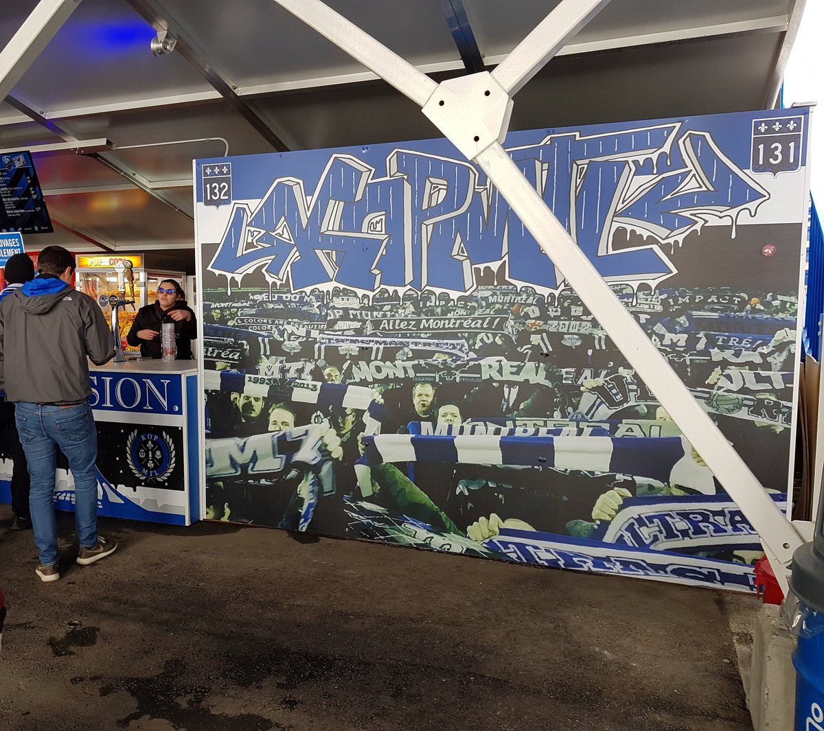 chansiufung76's tweet photo. #KopMTL cette nouvelle conception est vraiment top 🍻 #IMFC
Venez prendre une bière la prochaine fois ensemble 🍺#Section132 #Section131 #Passion https://t.co/itZbdvU7WB
