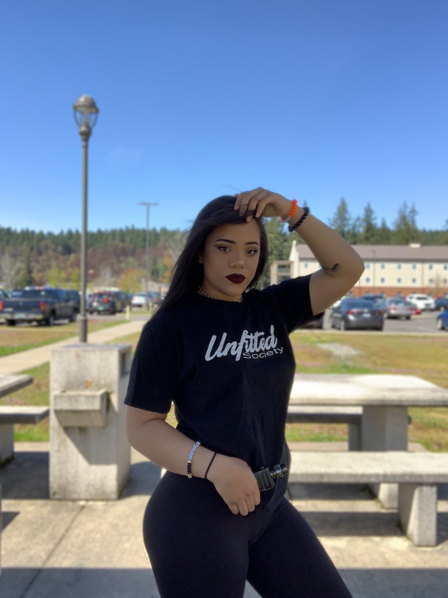 unfittedco's tweet photo. 🖤🥀 @dimexgbsn 
Shop at >>> https://t.co/dHzi1PPUdQ <<< https://t.co/AybUEXV4CO