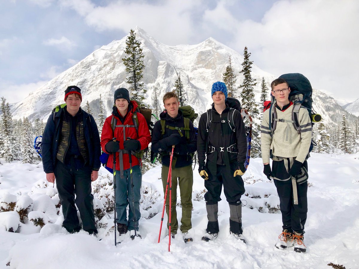 215Strathcona's tweet photo. Venturers backcountry camping during an April winter storm. #scoutsdostuff #mountainweather #betterthan30below https://t.co/gPiogV6sdR