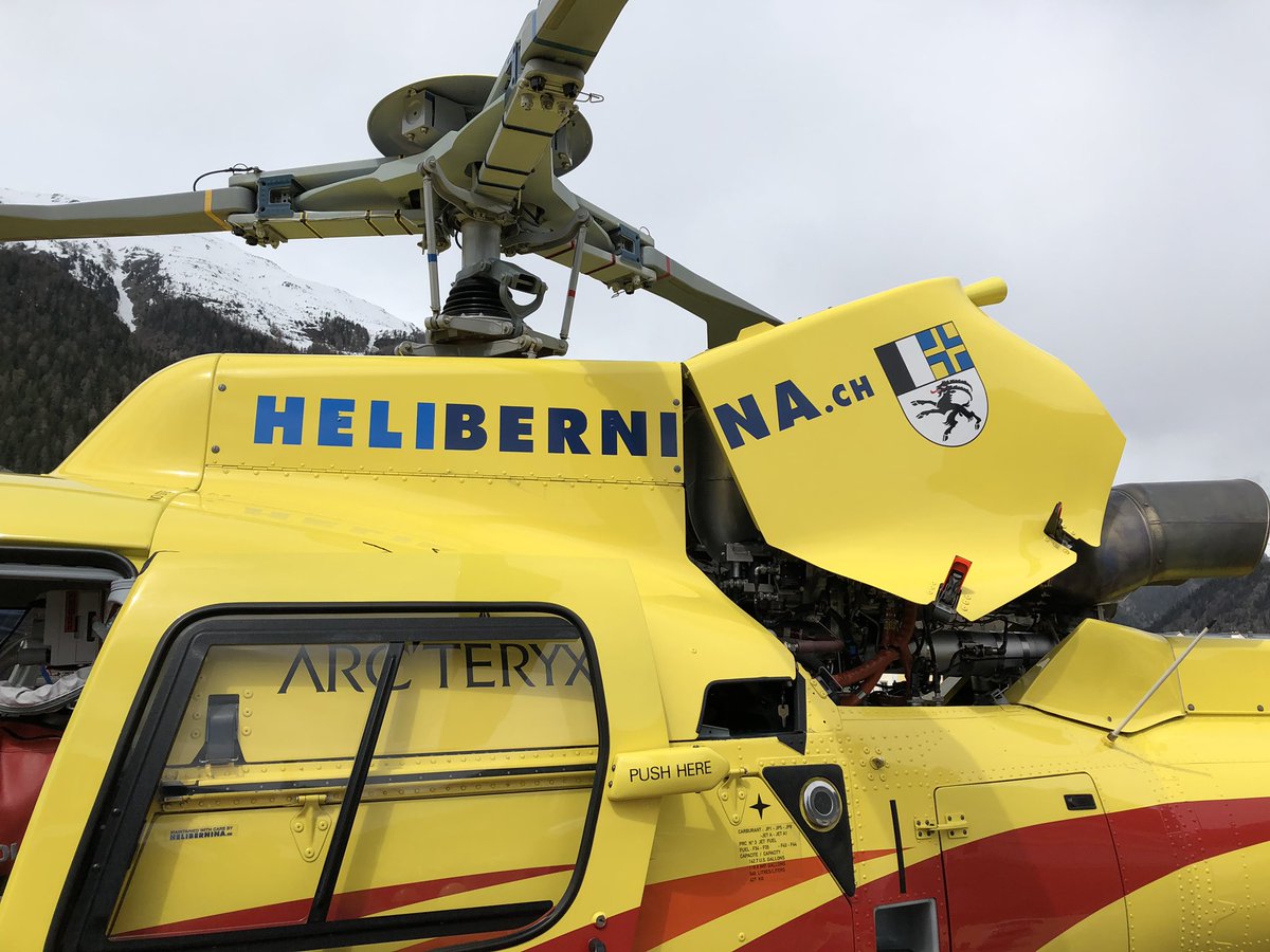 martin_candinas's tweet photo. #Helikopter braucht es überall. Auch an der #Agrischa Erlebnis #Landwirtschaft in #Zernez wurden die viefältigen Einsätze der #Helikopterbranche erklärt und aufgezeigt. Danke #Heli #Bernina! @SHA_Swiss @ScuolSamnaun @Graubunden https://t.co/Xi0jqFKnPl