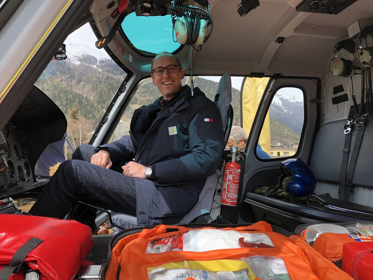 martin_candinas's tweet photo. #Helikopter braucht es überall. Auch an der #Agrischa Erlebnis #Landwirtschaft in #Zernez wurden die viefältigen Einsätze der #Helikopterbranche erklärt und aufgezeigt. Danke #Heli #Bernina! @SHA_Swiss @ScuolSamnaun @Graubunden https://t.co/Xi0jqFKnPl