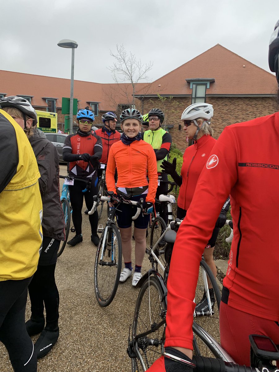 Woke up &amp; made a very last minute decision to do the <a href="/TommyGodwin1/">TommyGodwinSportive</a> 100. Still struggling and only just on the way back to trying to get fit, but made it out there &amp; round. A tad nervous about @VeloBirmingham now.
There were vegan sausage rolls. Yes, really.
#TommyGodwinChallenge