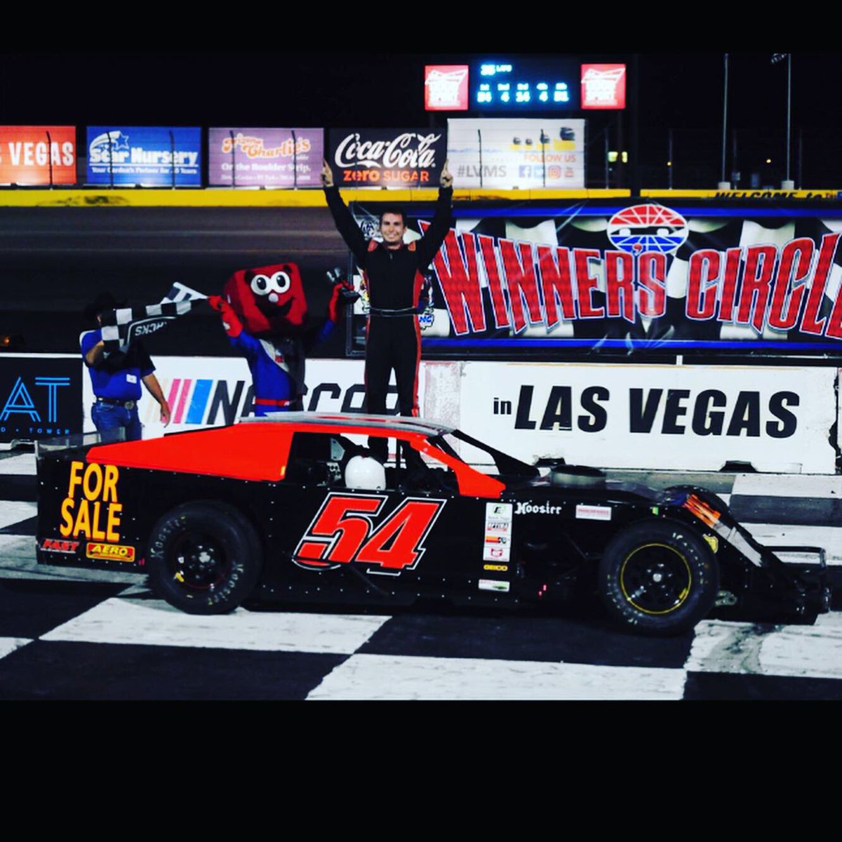 RacinJason9's tweet photo. Picked up 2 wins Saturday night at the Bullring in Vegas! 🏁 https://t.co/XldFKSdFkF