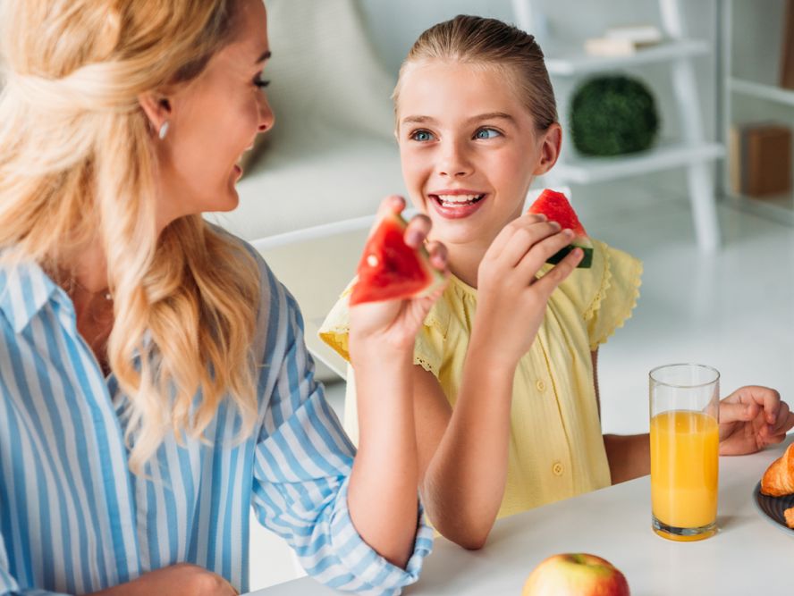 "Family is not an important thing. It's everything."
Michael J. Fox

#BigAppleSmoothie #Family #Health