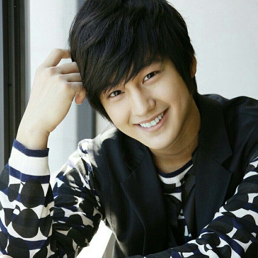 Джу пензян. "kim lee" latex. Лео ли актриса. Kim lee. Li kim.